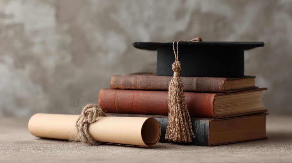 Full-Ride vs Partial Scholarships: Which One Should You Target? (2026 Guide)